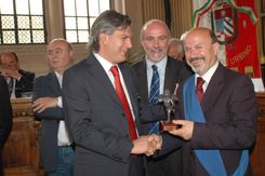 Apifarfalle2008 129