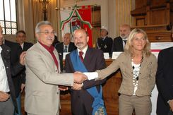 Apifarfalle2008 189