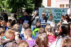 Cerimonia Furlo con studenti