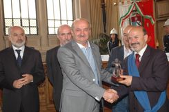 Apifarfalle2008 38