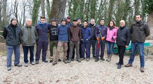 Foto gruppo studenti al Bosco Beato Sante alternanza scuola lavoro