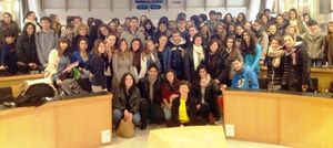 foto di gruppo studenti con Manuel e Macarena