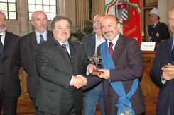 Apifarfalle2008 35