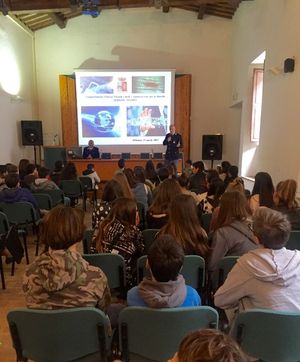 Studenti Della Rovere incontro con Polizia Postale