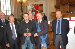 Apifarfalle2008 103