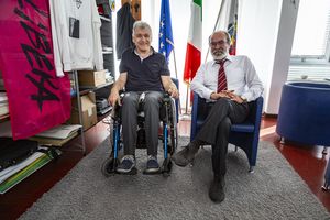 Massimo Domenicucci con il presidente della Provincia Giuseppe Paolini
