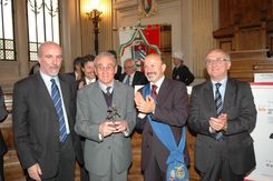 Apifarfalle2008 275