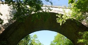 Ponte ad arco sulla Sp 42 nel comune di Cagli