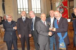 Apifarfalle2008 24