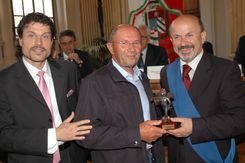 Apifarfalle2008 211