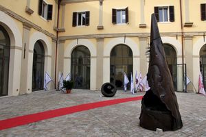 GR 200112 Opere Gentiletti in mostra ex chiostro