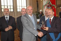 Apifarfalle2008 37
