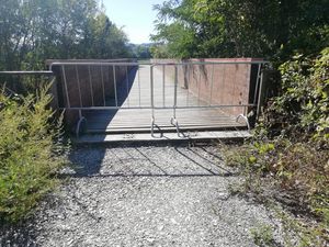 Chiusa passerella in legno sul fiume Foglia a Vallefoglia